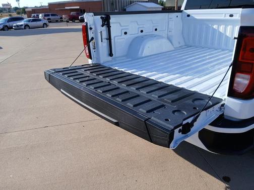 Summit White 2023 GMC Sierra 1500 Elevation