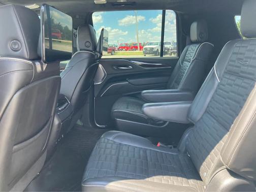 2021 Cadillac Escalade ESV Sport Platinum