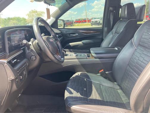 2021 Cadillac Escalade ESV Sport Platinum