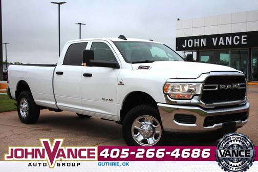 Bright White Clearcoat 2022 RAM 2500 Tradesman