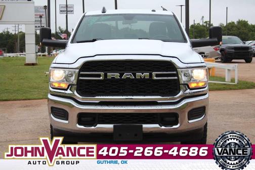 Bright White Clearcoat 2022 RAM 2500 Tradesman