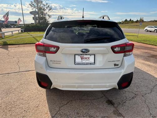 Crystal White Pearl 2023 Subaru Crosstrek Base