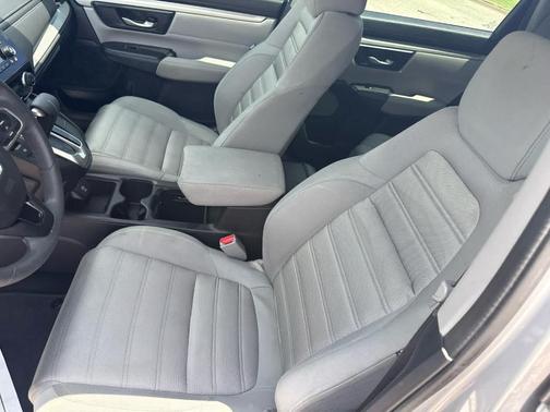 Lunar Silver Metallic 2018 Honda CR-V LX