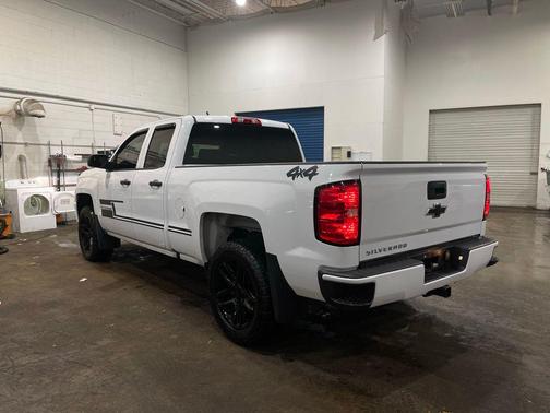 2017 Chevrolet Silverado 1500 Custom