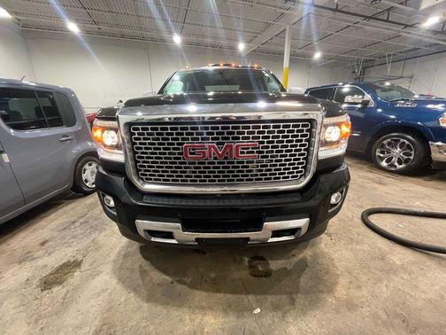 2015 GMC Sierra 2500 Denali