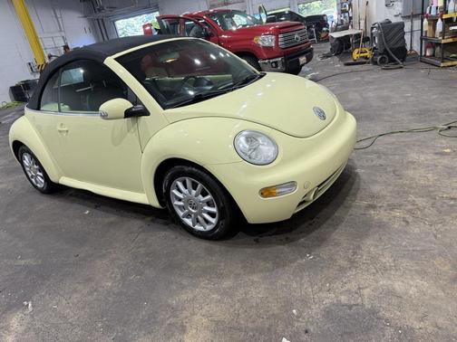 2005 Volkswagen New Beetle GLS
