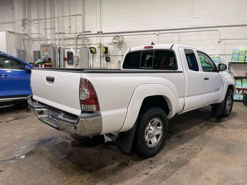 2014 Toyota Tacoma Base