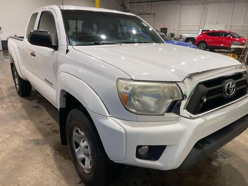 2014 Toyota Tacoma Base