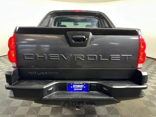 Dark Gray Metallic 2004 Chevrolet Avalanche 1500