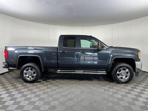 Dark Slate Metallic 2019 GMC Sierra 2500 SLE