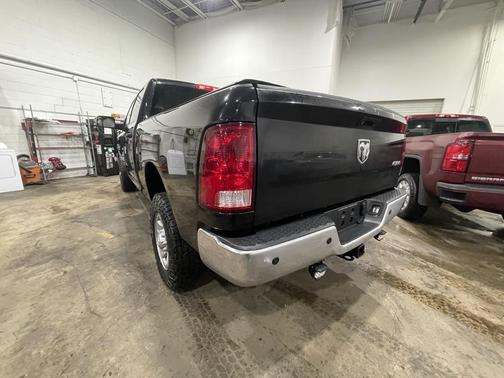 2018 RAM 2500 Tradesman Crew Cab 4x4 6'4' Box