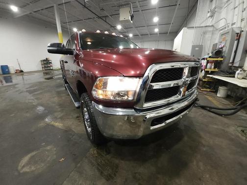 2018 RAM 3500 Tradesman Crew Cab 4x4 6'4' Box