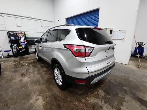 Ingot Silver 2017 Ford Escape SE