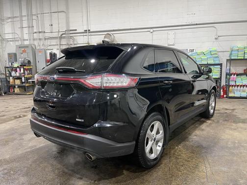 2018 Ford Edge SE