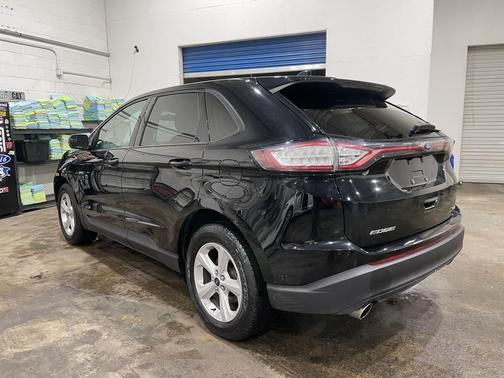 2018 Ford Edge SE