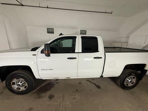 Summit White 2019 Chevrolet Silverado 2500 WT