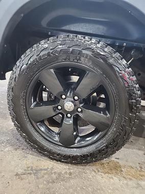 True Blue Pearlcoat 2013 RAM 1500 Tradesman/Express