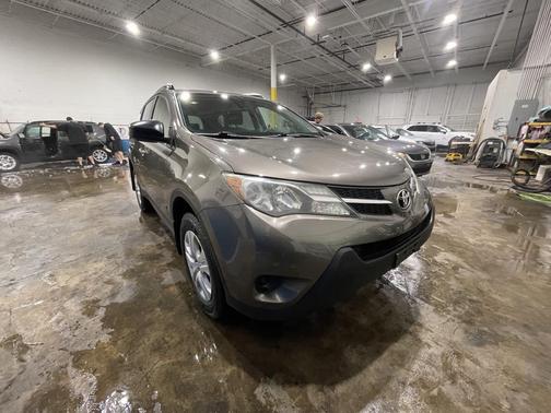 2014 Toyota RAV4 LE