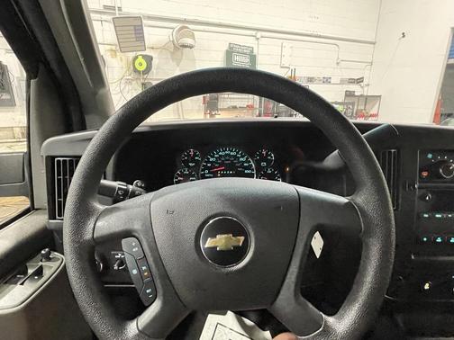 2017 Chevrolet Express 3500 LT