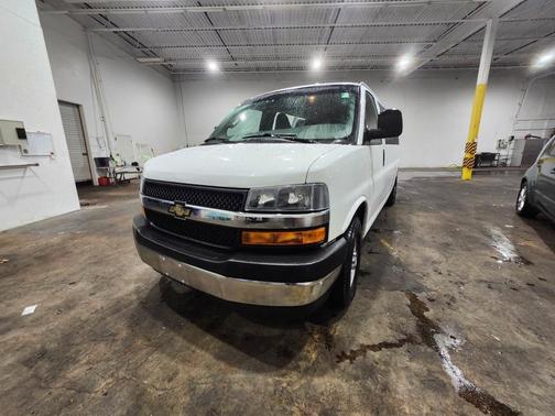 2017 Chevrolet Express 3500 LT