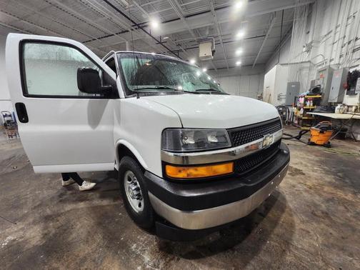 2017 Chevrolet Express 3500 LT