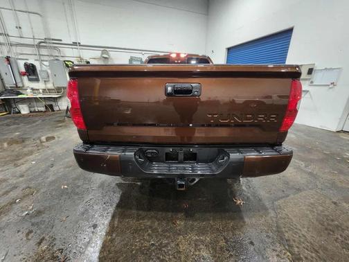 2016 Toyota Tundra SR5