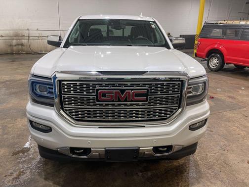 White Frost Tricoat 2017 GMC Sierra 1500 Denali