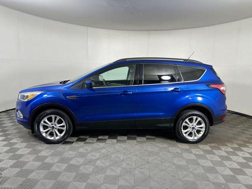 Lightning Blue Metallic 2018 Ford Escape SE