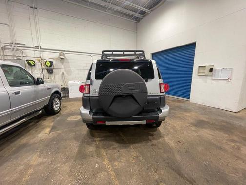 Silver Fresco Metallic 2010 Toyota FJ Cruiser Base