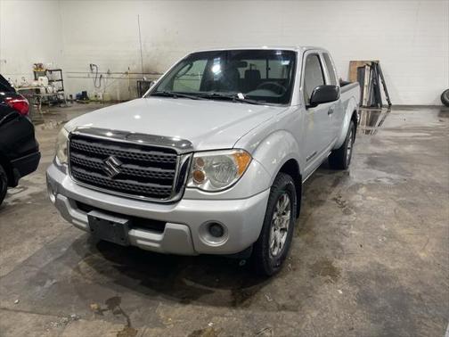 2010 Suzuki Equator Sport