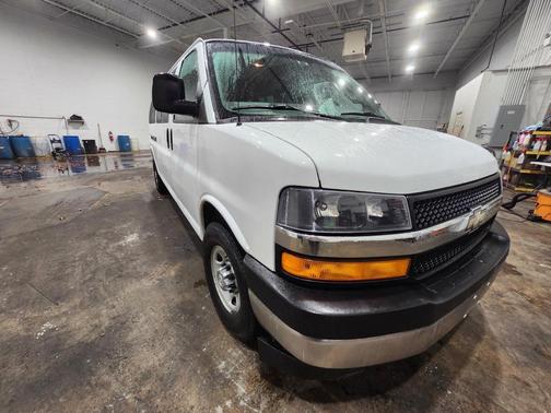 2017 Chevrolet Express 3500 LS