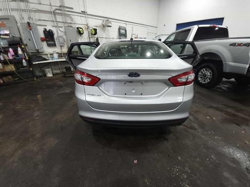 2015 Ford Fusion S