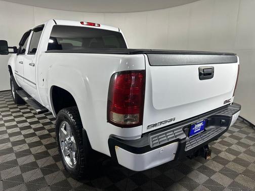 Summit White 2013 GMC Sierra 2500 Denali