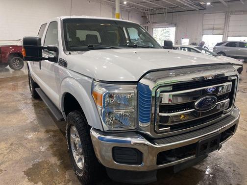 Oxford White 2015 Ford F-250 XLT
