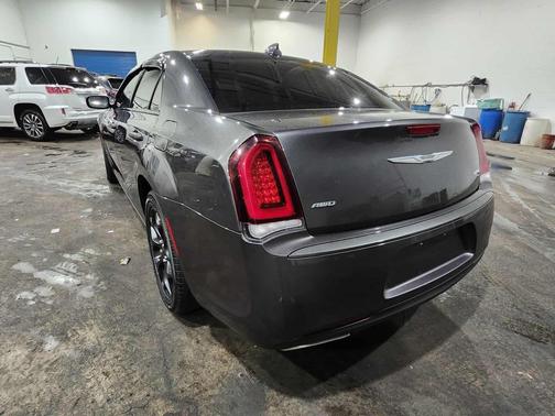 2019 Chrysler 300 S