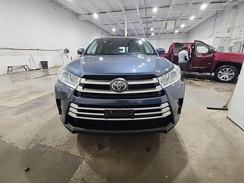 Shoreline Mist 2017 Toyota Highlander LE I4