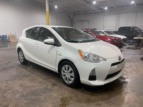 2014 Toyota Prius c Four