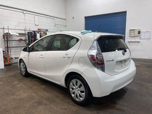 2014 Toyota Prius c Four