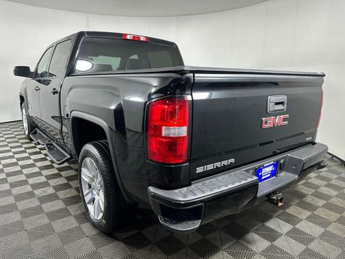 Onyx Black 2017 GMC Sierra 1500 SLE