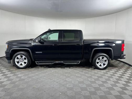 Onyx Black 2017 GMC Sierra 1500 SLE