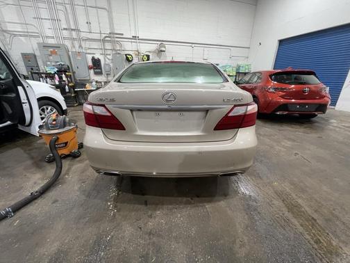 2010 Lexus LS 460 Base