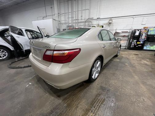 2010 Lexus LS 460 Base