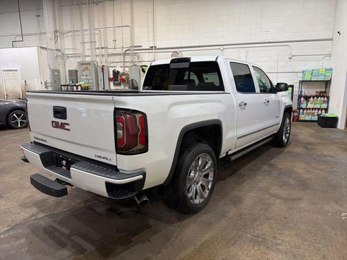 White Frost 2018 GMC Sierra 1500 Denali