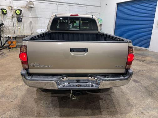 Gold 2007 Toyota Tacoma Access Cab