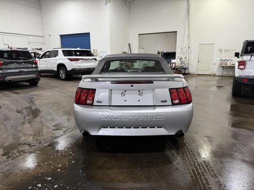 2001 Ford Mustang GT