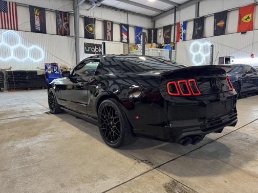 2014 Ford Shelby GT500 Base