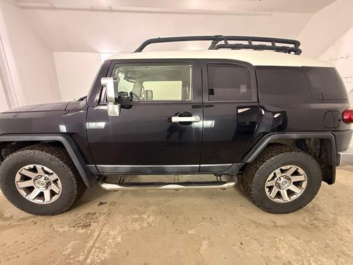 Black 2014 Toyota FJ Cruiser Base