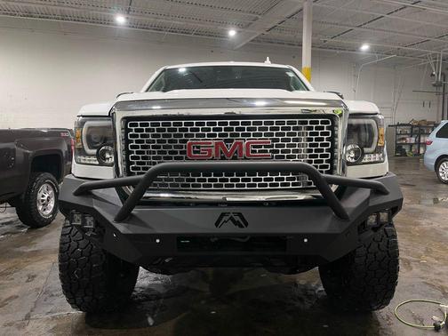 2015 GMC Sierra 2500 Denali