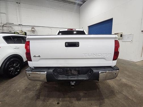 Super White 2015 Toyota Tundra Limited