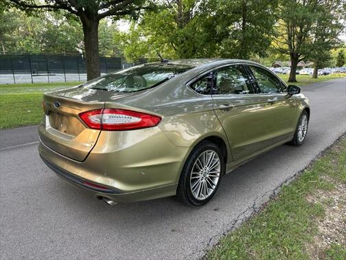 2013 Ford Fusion SE